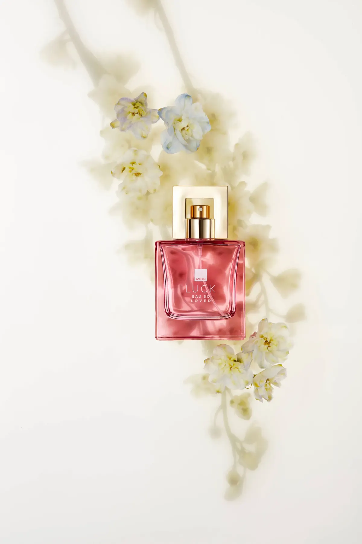 AVON, кадр 4
