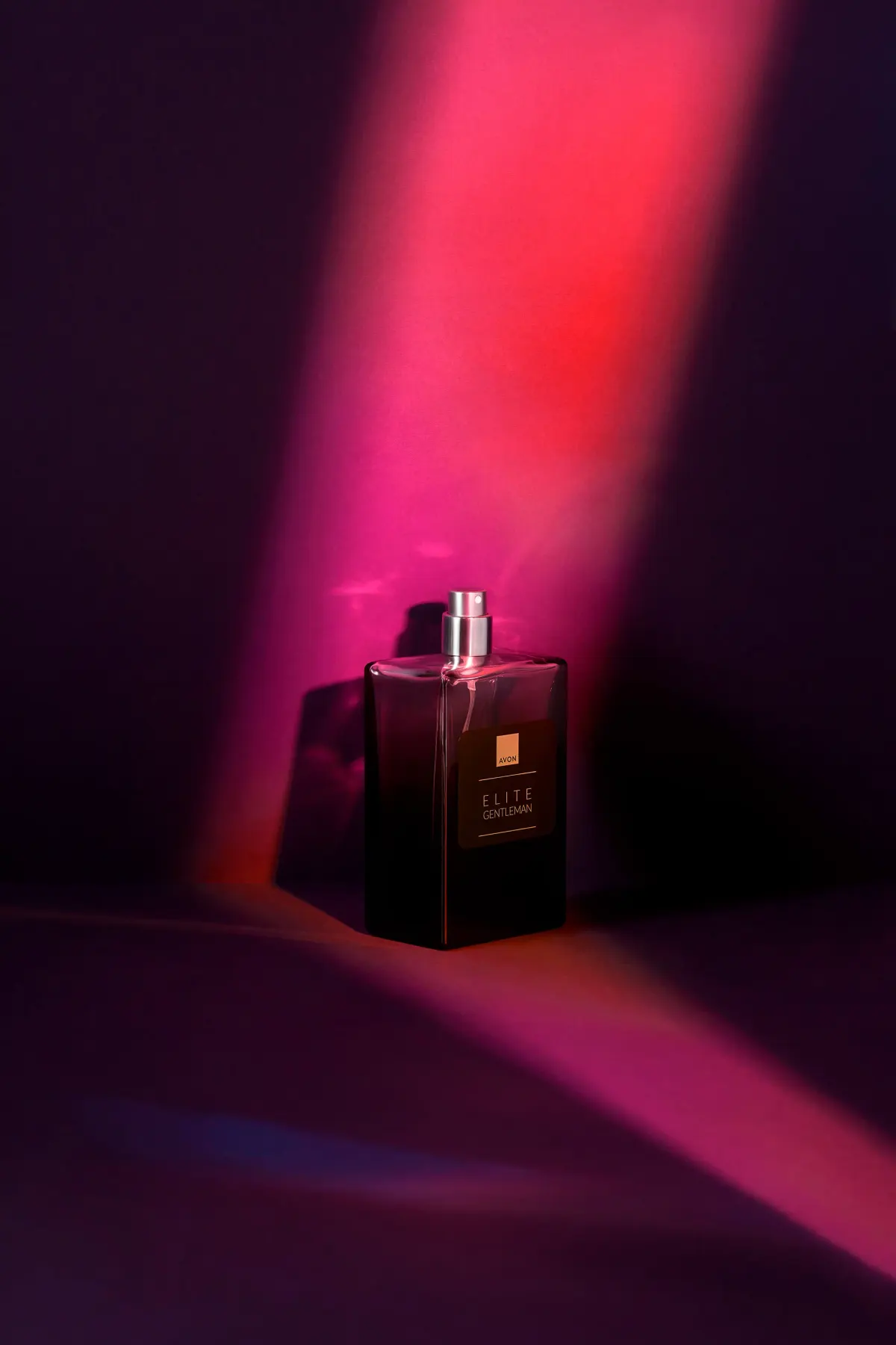 AVON, кадр 8