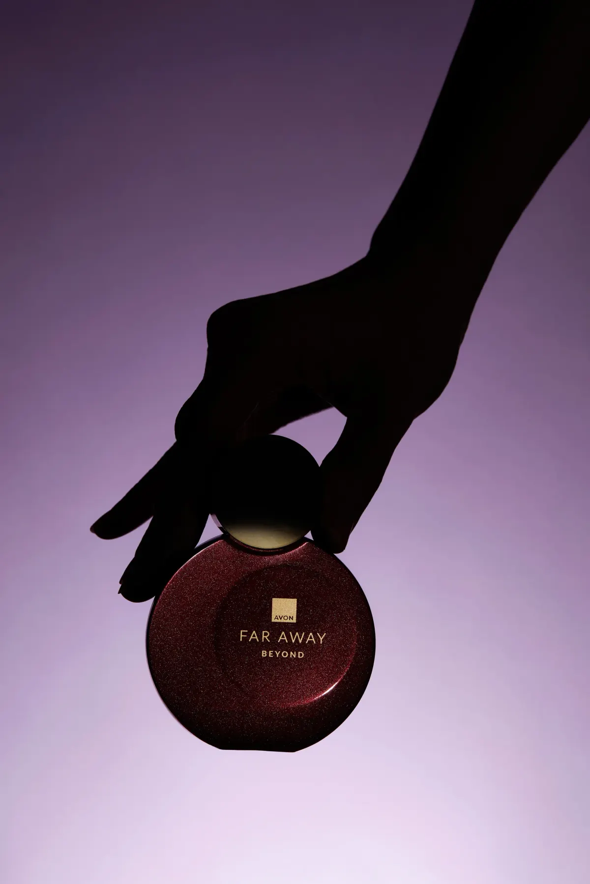 AVON, кадр 25