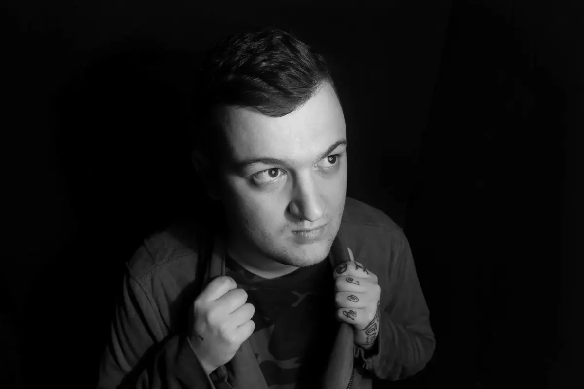 Artem, кадр 4