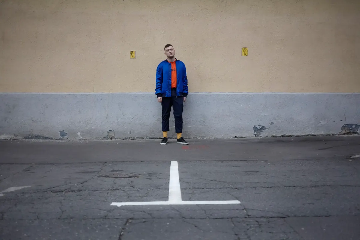 Artem, кадр 8